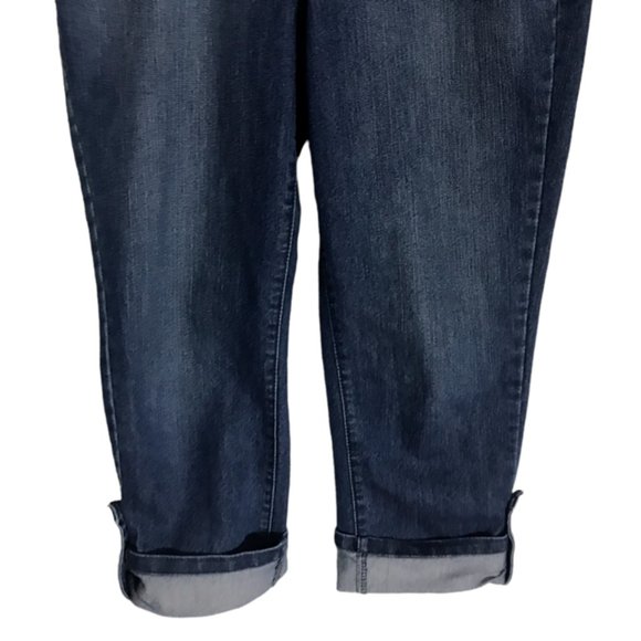 Nine West  Capri Jeans Women’s Size 6 Blue Mid Rise Cuffed Denim Dark Wash - Picture 4 of 8